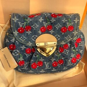 NWT Authernitc Louis Vuitton Takashi Murakami Sunset Bag 🍒